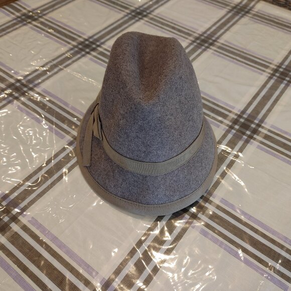 Women's hat 100% Wool color: Gray - Picture 4 of 8